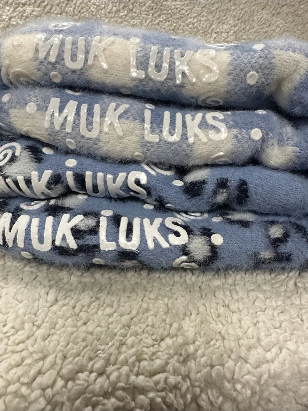 Muk Luks Women's Cabin Socks, 2-Pack  Blue & White,No Skid, Fully Lined L/XL NWT